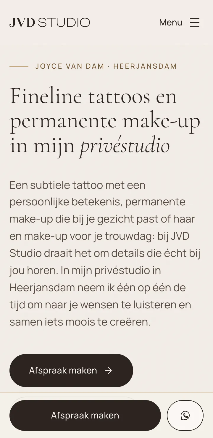 De website van JVD Studio op een telefoon
